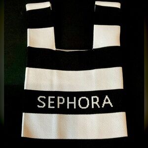 Sephora VIB Rouge woven fabric bag - brand new.